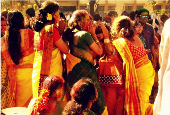 Here's how Holi is celebrated in Shantiniketan