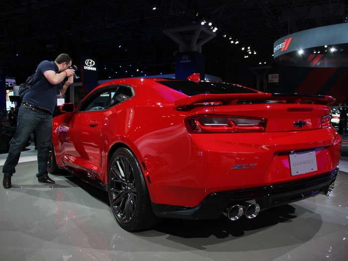 Big, beautiful photos of Chevy's new high-powered Camaro