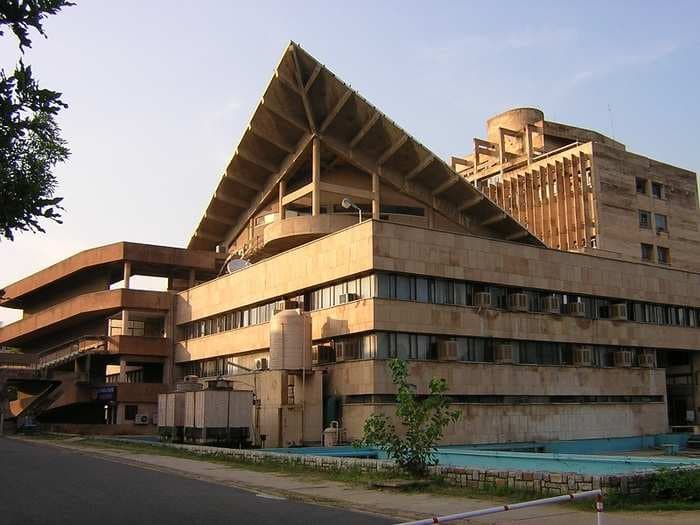 IIT annual fee: General class to pay double; SC/ST, disabled and poor won’t pay a penny