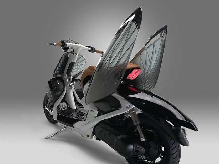 It's a Bird. It's a Plane. It’s Yamaha’s 04GEN Scooter