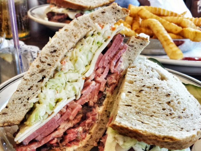 The 26 best Jewish delis in America, according to Foursquare