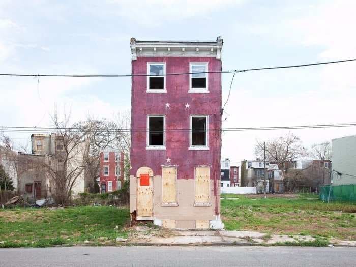 15 heartbreaking photos of abandoned buildings in Baltimore and Philadelphia