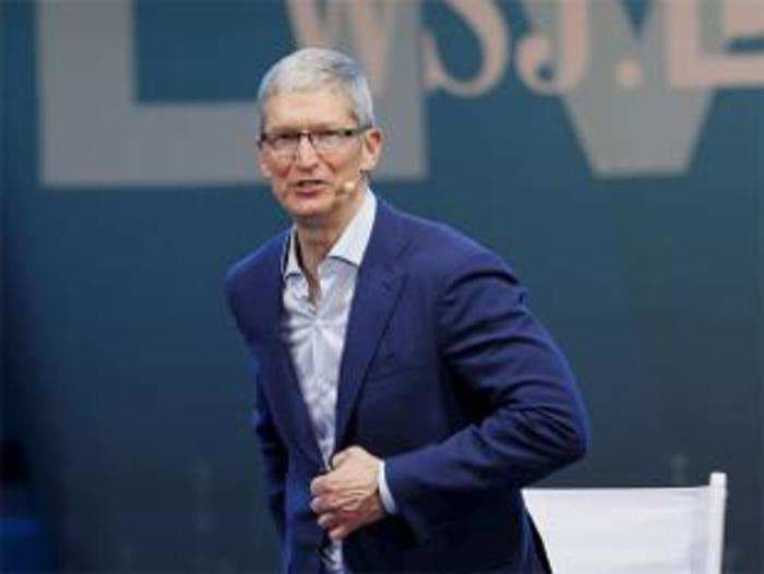 After temple visit and Bollywood party, Apple CEO Tim Cook to watch IPL match in Kanpur