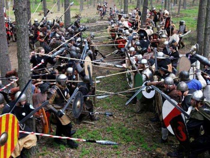 'Lord of the Rings' megafans staged a huge re-enactment of a climactic battle
