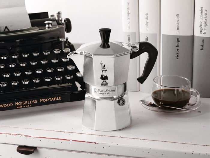 10 things all coffee lovers should have in their kitchens