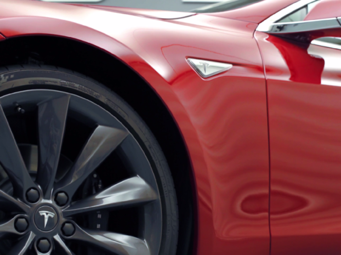 27 wild innovations in Tesla's redesigned Model S