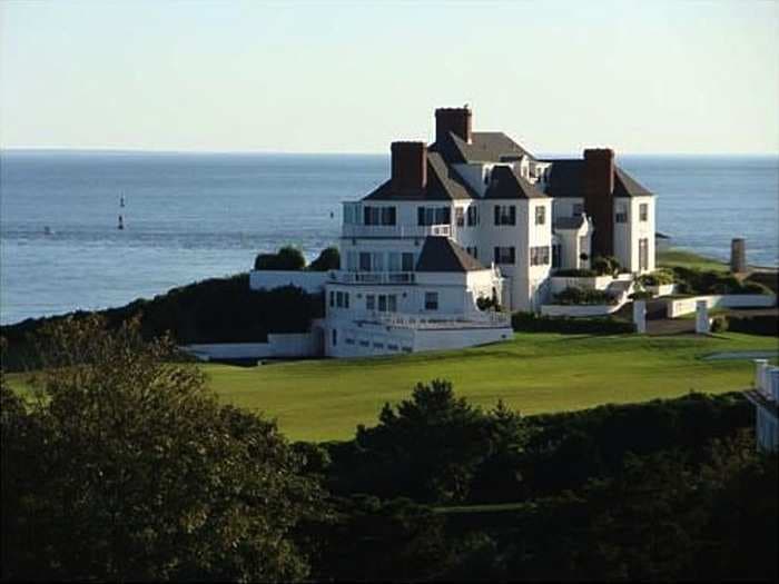 Inside Taylor Swift's $17 million seaside mansion where she hosts A-list parties