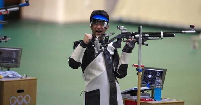 Rio 2016: Abhinav Bindra qualifies for 10m air rifle final, Gagang Narang misses out