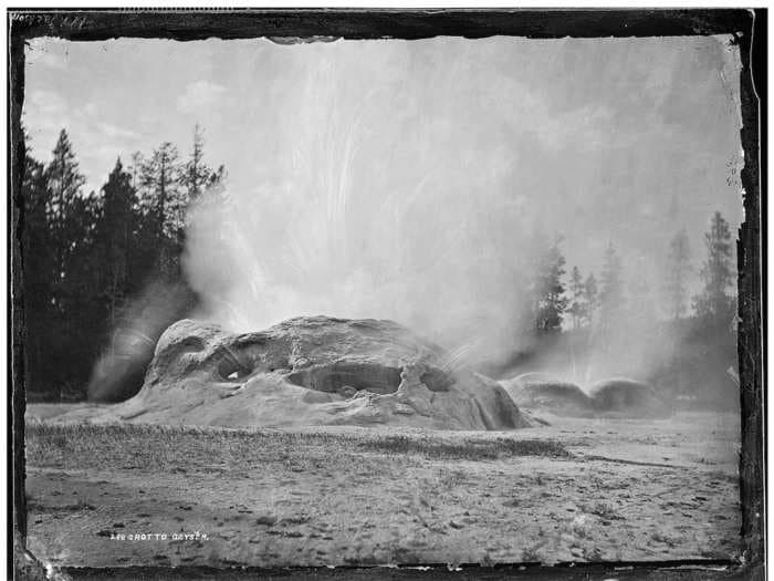 Photos of Yellowstone National Park taken in 1871 and today look incredibly similar