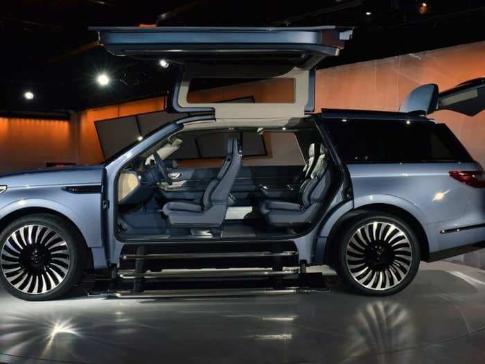 9 reasons why the Lincoln Navigator concept car is a glimpse into the future