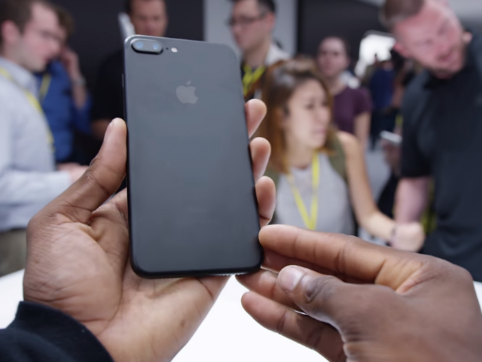 REVIEW ROUNDUP: Here's what people think of the iPhone 7