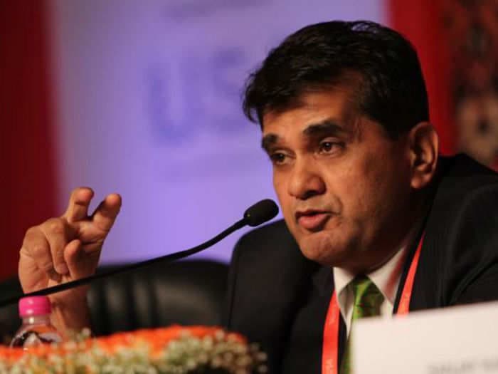 Ecommerce to be a $300
billion by 2025, says Amitabh Kant