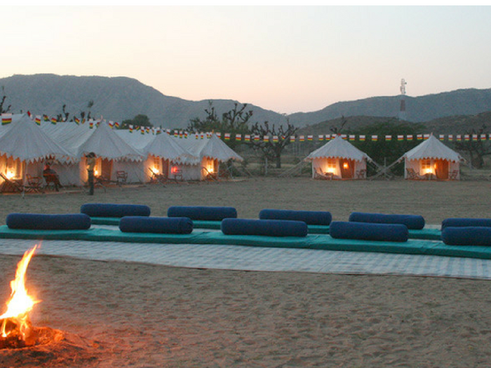 The luxury tents at Rajasthan's Pushkar is a must for you, if you love nature and wilderness