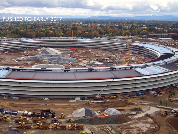 Check out how far Apple's $5 billion 'spaceship' campus has come in the past year