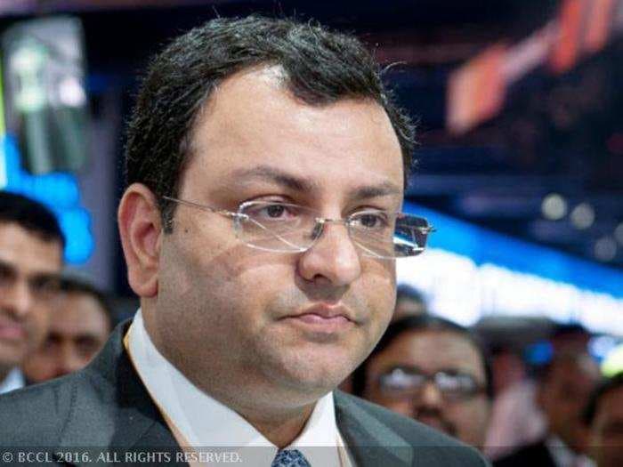 Tatas are surprised after Taj directors express full confidence in Cyrus Mistry, may look into authenticity