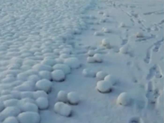 Thousands of gigantic snowballs just showed up in Siberia