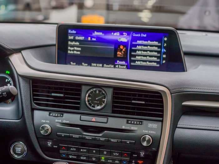 Car owners are complaining about 2 features in modern cars