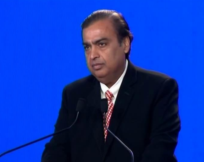 Breaking News: Mukesh Ambani rolls out ‘Happy New
Year’ offer, unleashes free unlimited data, voice calls till March 31