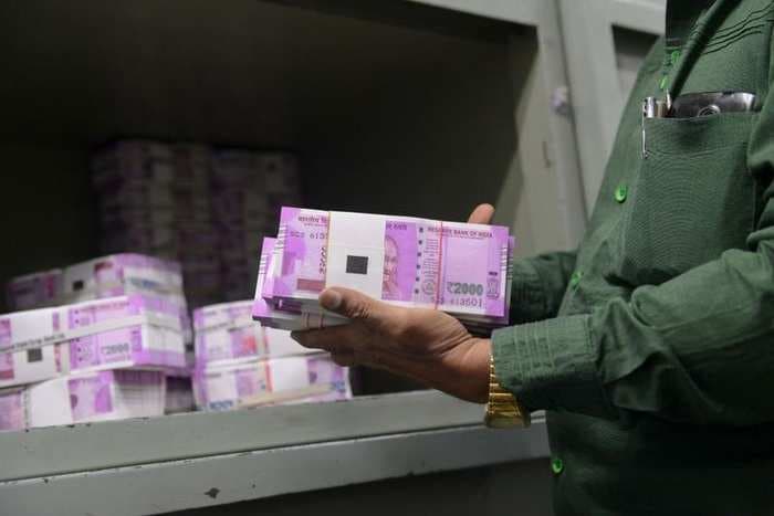 Here’s what will happen to new currency notes seized during raids to check black money