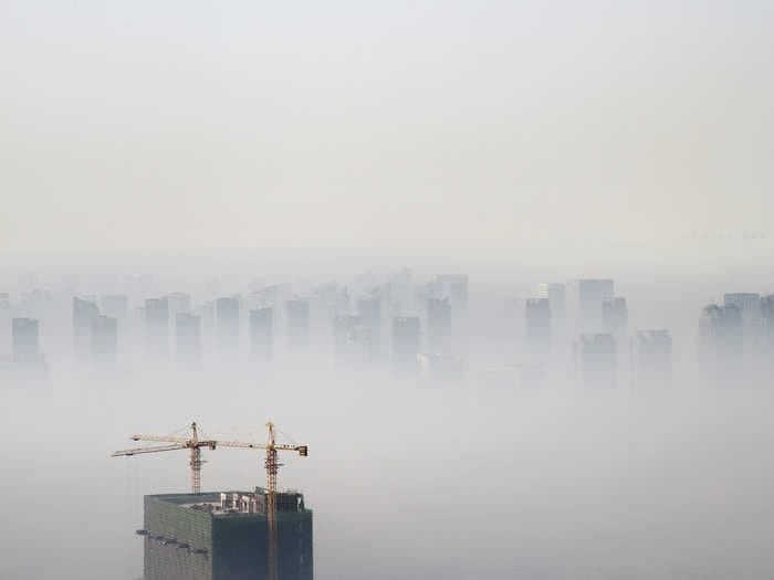 29 eerie photos that show just how polluted China's air has become