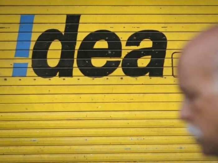 Idea too like Reliance Jio wants to wish its customers a “Happy New Year”