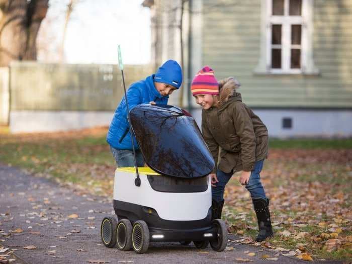 Robot delivery company Starship Technologies raised $17.2 million in a round led by Daimler
