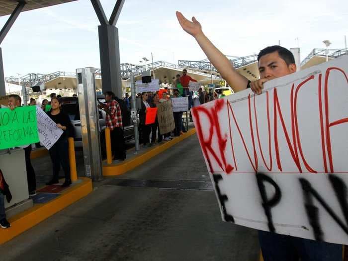 Mexico's raucous gas-price protests have turned a major border crossing into a flash point