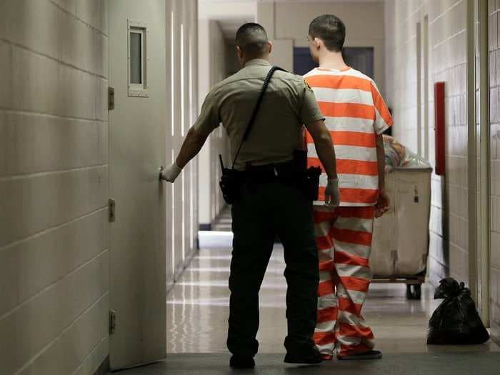 Wealthy LA convicts can spend extra to serve their time in fancy jails