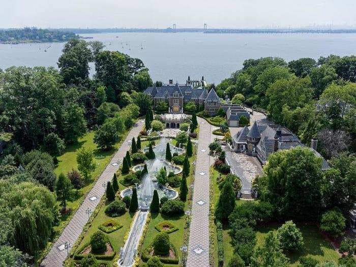 Live like a Russian billionaire in this over-the-top Long Island mansion, which is back on the market for $85 million