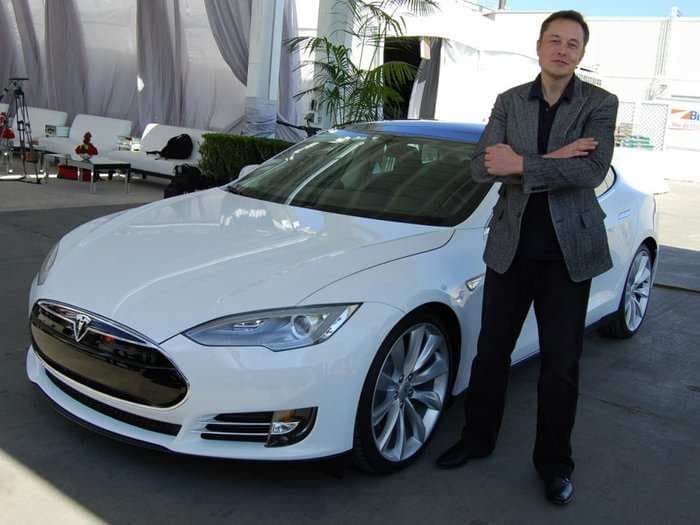 Elon Musk is putting himself in an awkward position with Tesla's new vehicles