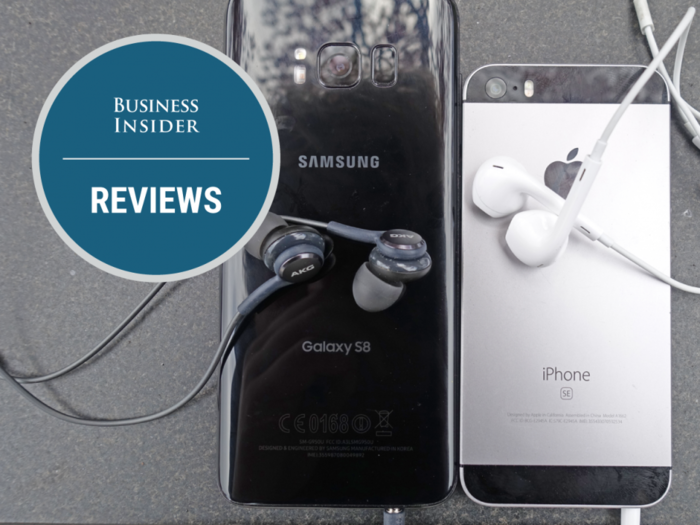 Here's how the headphones that come with Samsung's Galaxy S8 compare to Apple's EarPods