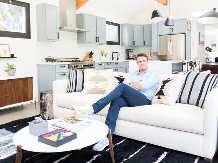 Go inside the bachelor pad of Dollar Shave Club CEO Michael Dubin, who sold his startup to Unilever for $1 billion last year
