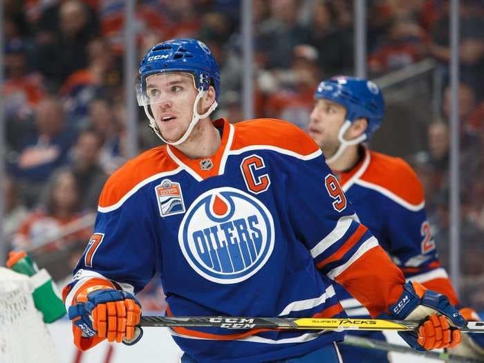 20-year-old Connor McDavid asked for less money in his new $100 million contract so the Oilers could build a better team around him