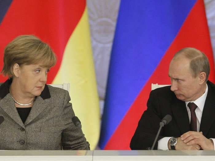 That time Putin brought his dog to a meeting to scare Angela Merkel