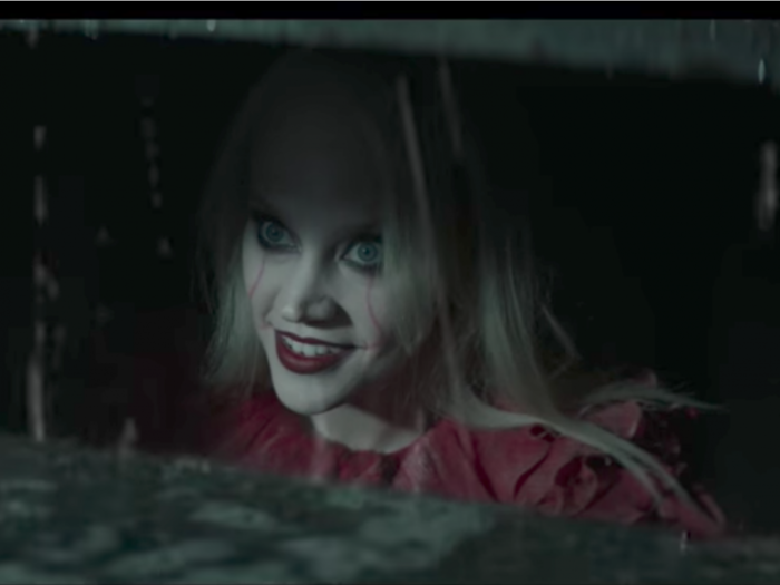 'SNL' skit depicts Kellyanne Conway as the clown from 'It'