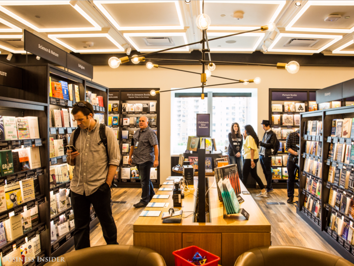 Amazon's bookstores are generating almost no revenue - and there's an obvious reason why