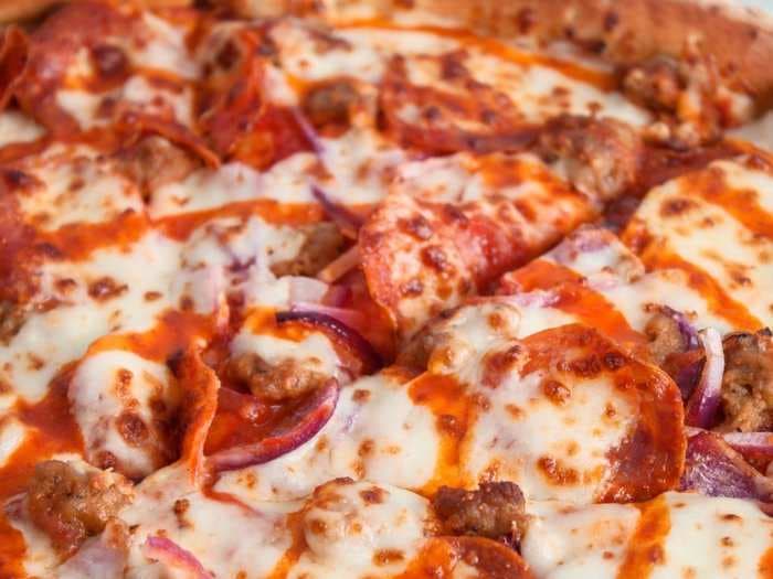 The pizza industry is coming together to slam Papa John's after its CEO blamed NFL players' protests for subpar sales
