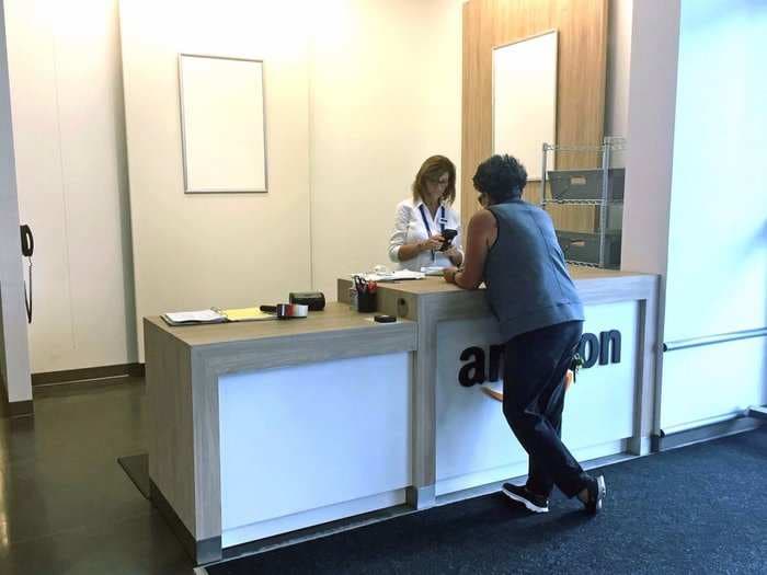 You can now return Amazon orders for free at certain Kohl's stores - here's how it works