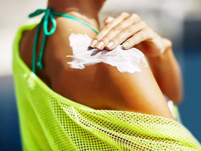 How long your sunscreen actually protects you, according to dermatologists