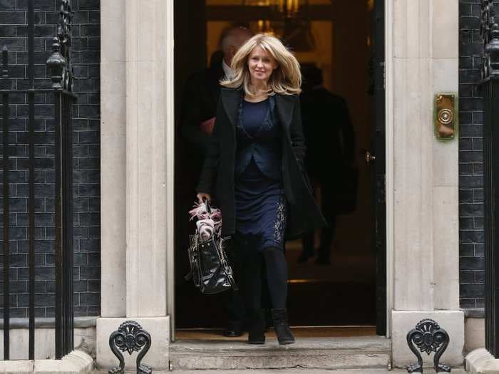 Work and Pensions Secretary Esther McVey apologises for misleading parliament as pressure grows on her to resign