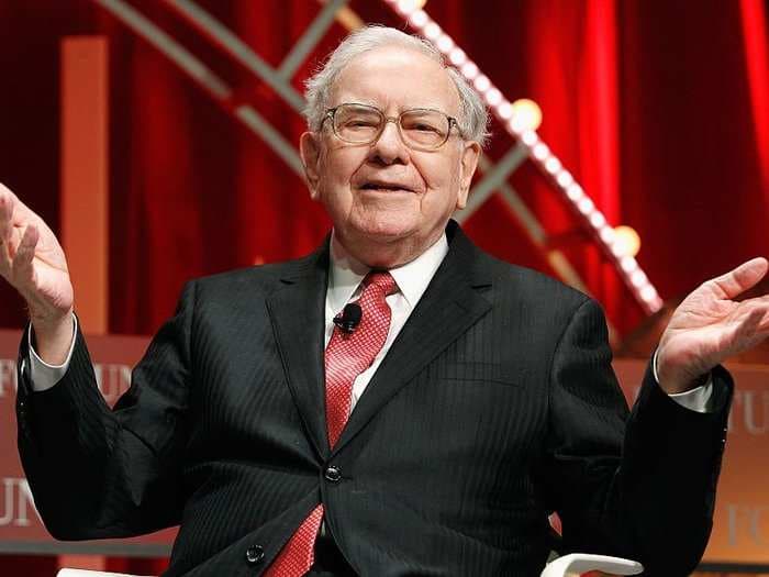 Expanding Warren Buffett's value investing approach to the socially responsible sector