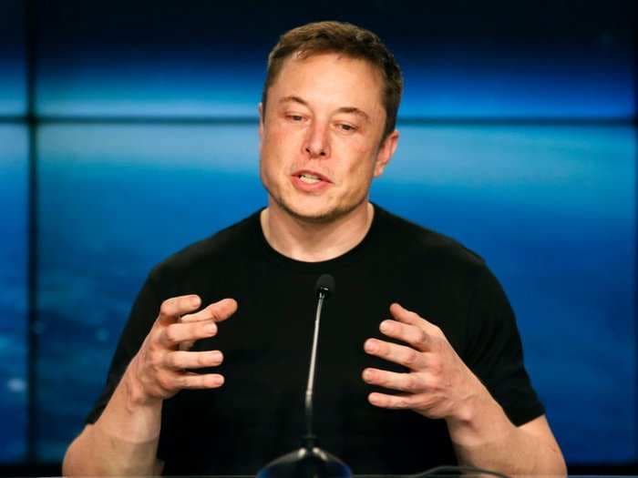 Elon Musk says he sees Twitter as a 'meme war land' - and it could create a big problem for Tesla