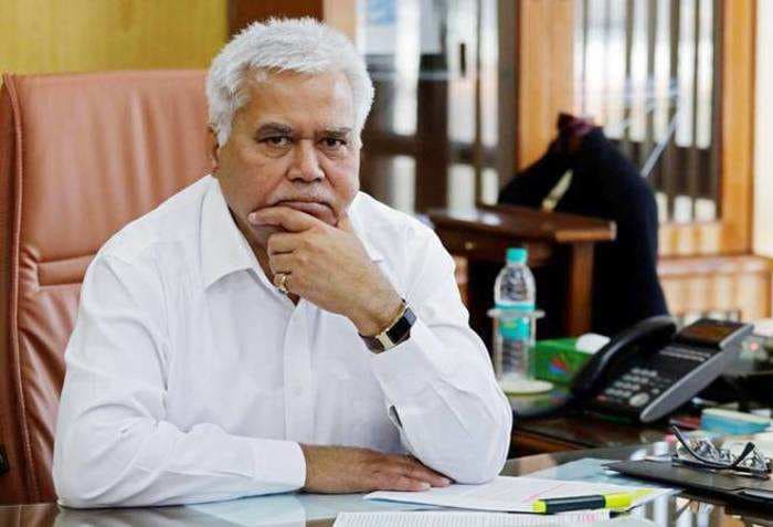 Here’s what you need to know about TRAI chief’s Aadhar challenge and everything that’s happened since
