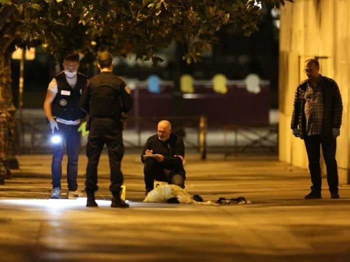 Seven people have been injured in a knife attack in Paris