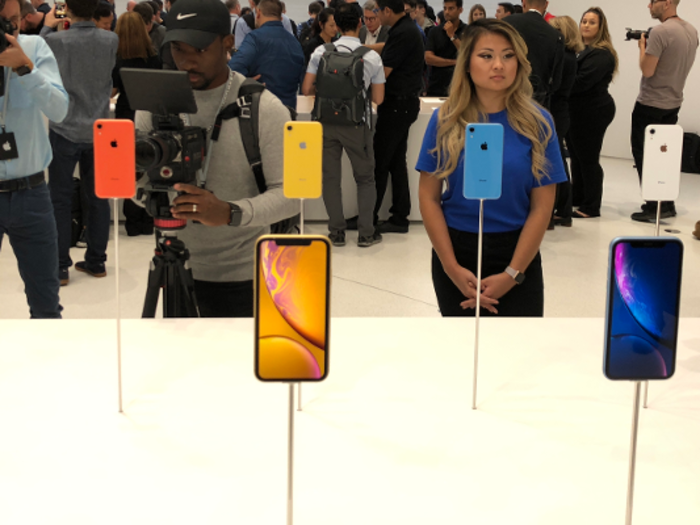 Hands-on with all the new iPhones Apple just introduced