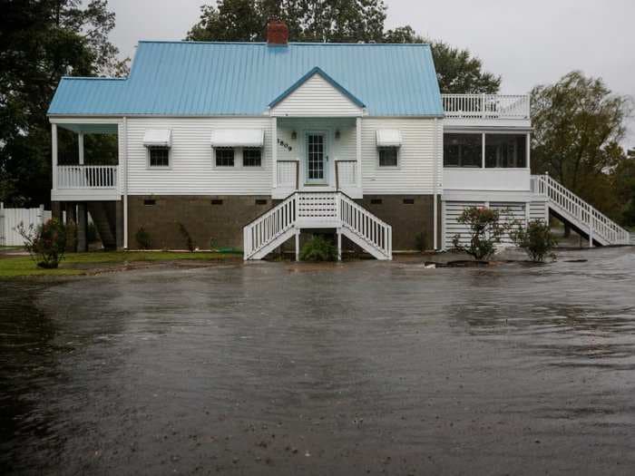 More than 1.2 million homes in North and South Carolina sit outside government-designated flood zones, and that could lead to vast uninsured losses during Tropical Storm Florence, report says