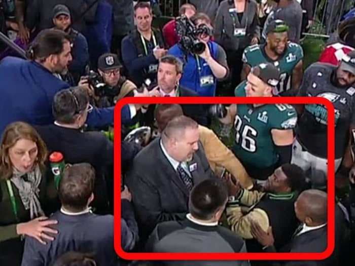 Kevin Hart is still upset about his awkward rejection from the Eagles' celebration at the Super Bowl