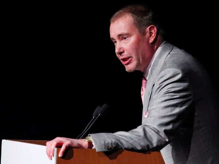 Gundlach says Trump is 'being crazy like a Fox' to blame the Fed for the market sell-off and explains why interest rates will keep rising