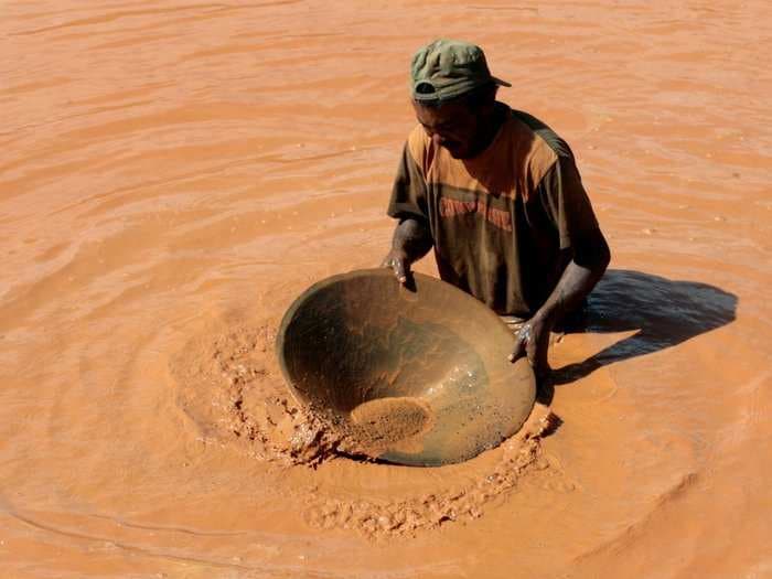 Venezuelans fighting the country's economic crisis are illegally mining gold to survive