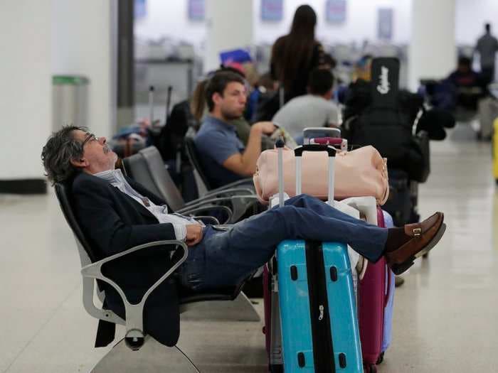 Airline passengers are furious after government shutdown sparks hundreds of flight delays